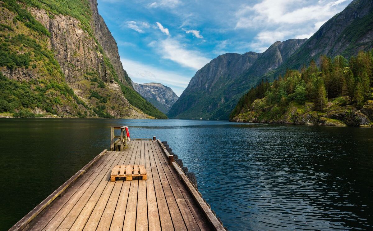 Heilbutt, Dorsch & Abenteuer: Ihr perfekter Angelurlaub in Norwegen – Entdecken Sie die besten Tipps, Fangplätze und Reisezeiten für Anglerinnen und Angler in Norwegen.